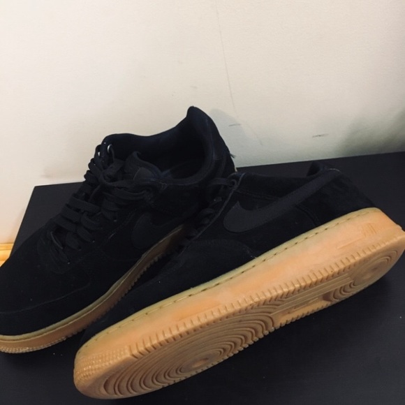 Air Force 1s Lowe Black Gum - Picture 2 of 3